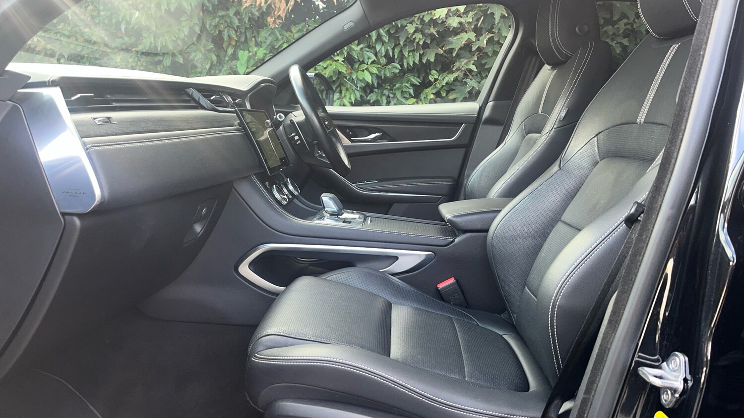Used Jaguar F-Pace 2022 for sale - 76334904: Photo 3