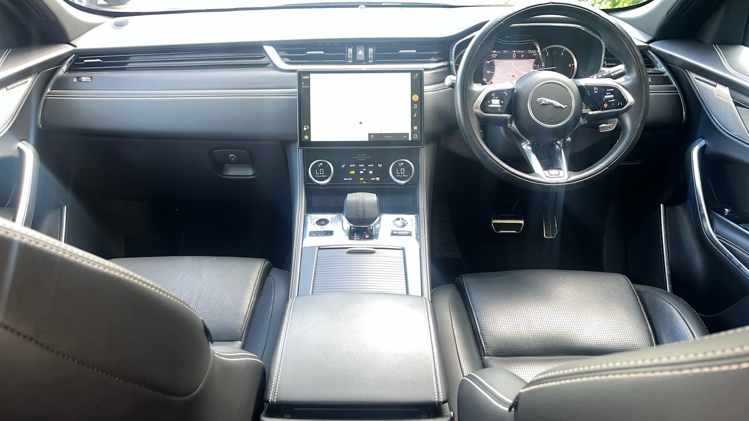 Used Jaguar F-Pace 2022 for sale - 76334904: Photo 9