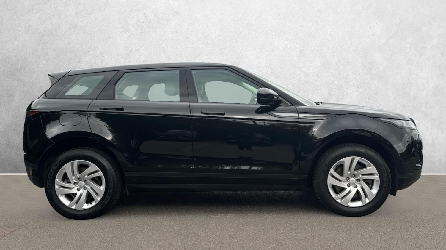 Used Land Rover Range Rover Evoque 2023 for sale - 76082124: Photo 5