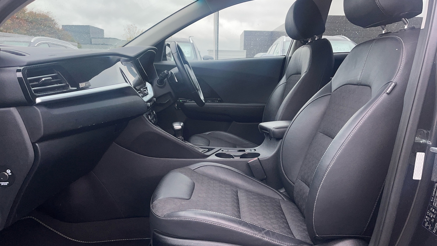 Used Kia Niro 2022 for sale - 76324948: Photo 3