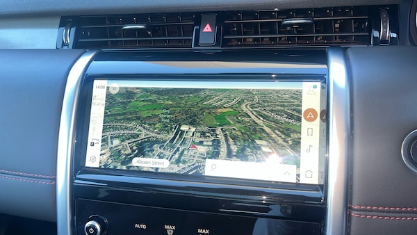 Used Land Rover Discovery Sport 2022 for sale - 76082121: Photo 11