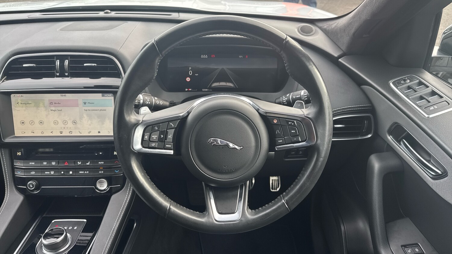 Used Jaguar F-Pace 2020 for sale - 76324927: Photo 15