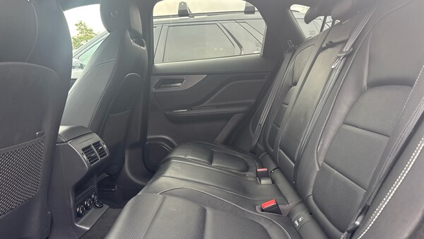 Used Jaguar F-Pace 2020 for sale - 76324927: Photo 4