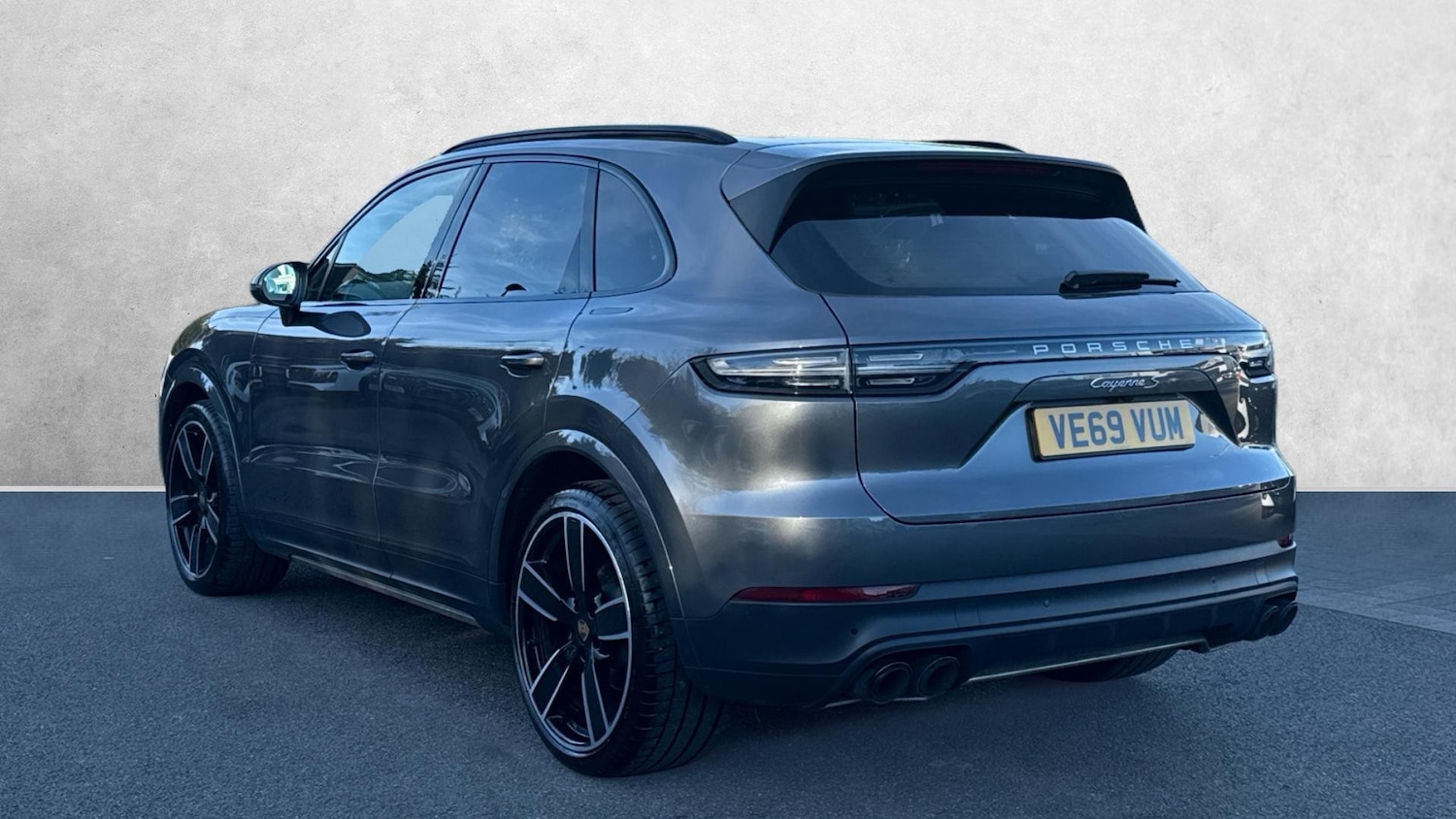 Used Porsche Cayenne 2019 for sale - 77655974: Photo 2