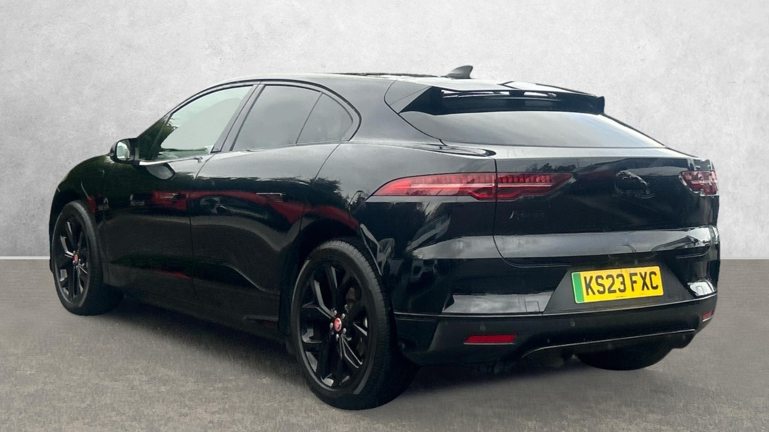 Used Jaguar I-Pace 2023 for sale - 76454982: Photo 2