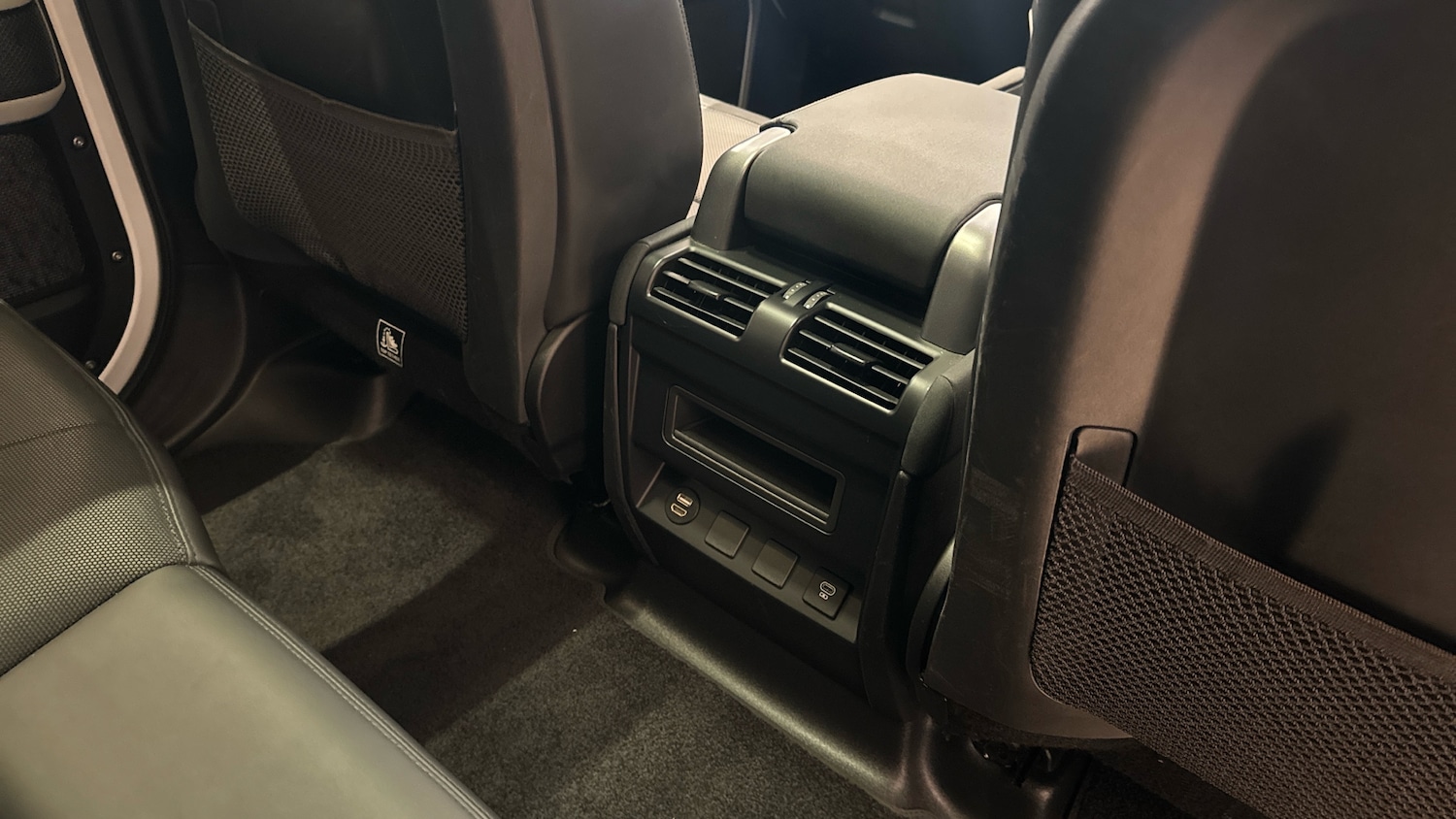 Used Land Rover Defender 2022 for sale - 76482816: Photo 18