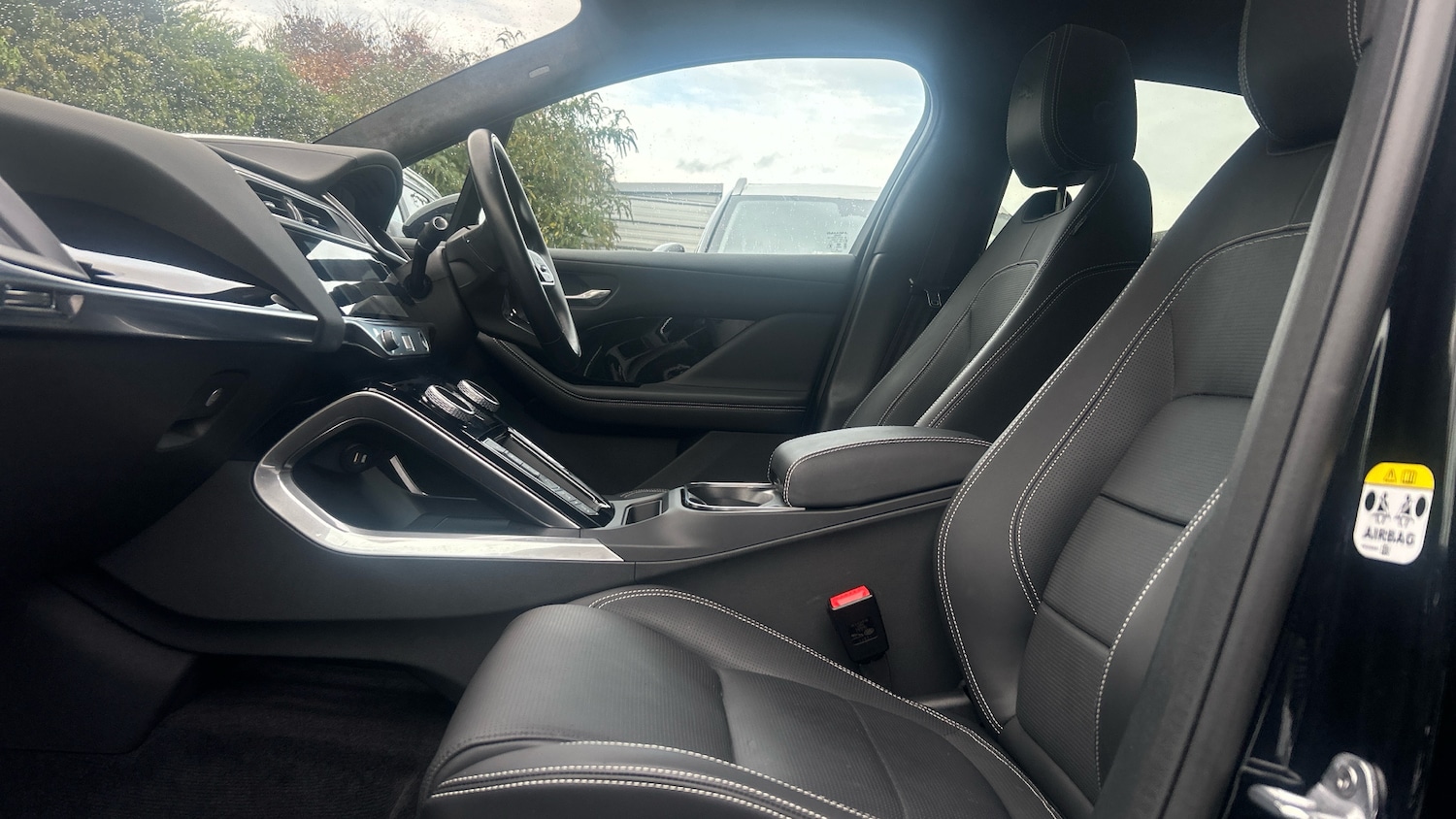 Used Jaguar I-Pace 2023 for sale - 76346901: Photo 3