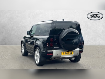 Used Land Rover Defender 2023 for sale - 76324911: Photo