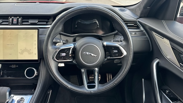 Used Jaguar F-Pace 2023 for sale - 76324965: Photo 15