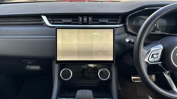 Used Jaguar F-Pace 2023 for sale - 76324965: Photo 24