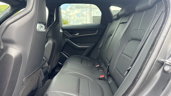 Used Jaguar F-Pace 2023 for sale - 76324965: Photo 4