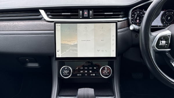 Used Jaguar F-Pace 2021 for sale - 76324957: Photo 24