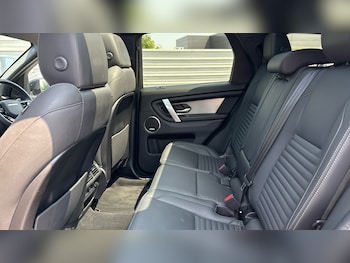 Used Land Rover Discovery Sport 2023 for sale - 75505593: Photo