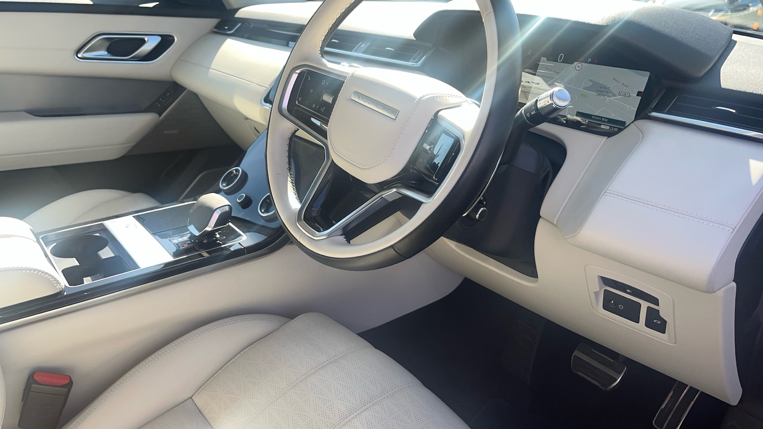 Used Land Rover Range Rover Velar 2022 for sale - 76030139: Photo 21