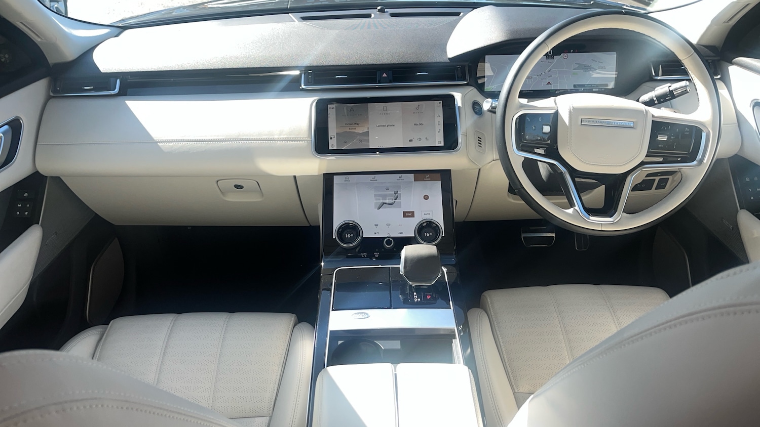 Used Land Rover Range Rover Velar 2022 for sale - 76030139: Photo 9