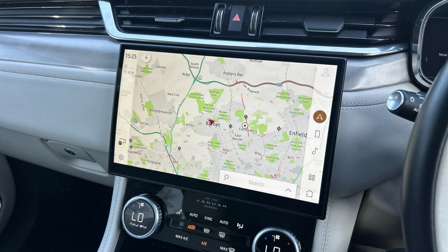 Used Jaguar F-Pace 2023 for sale - 78154745: Photo 11