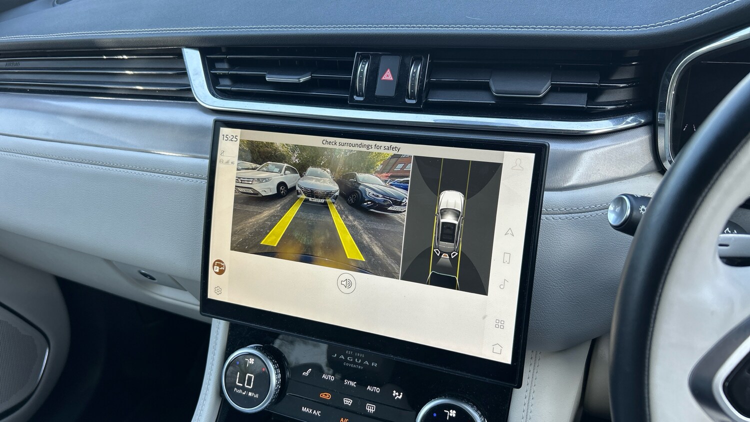 Used Jaguar F-Pace 2023 for sale - 78154745: Photo 12