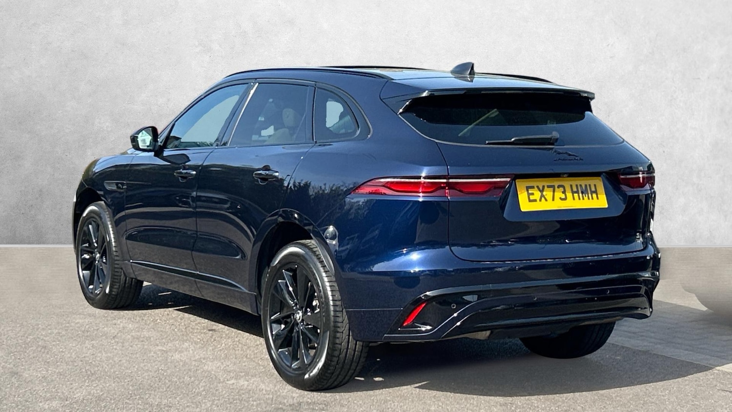 Used Jaguar F-Pace 2023 for sale - 78154745: Photo 2