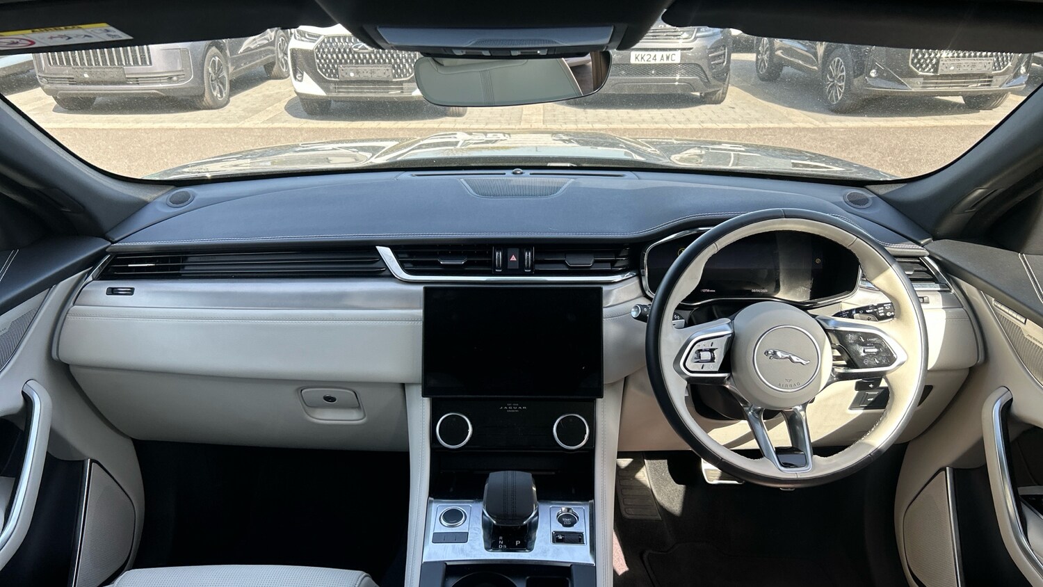 Used Jaguar F-Pace 2023 for sale - 78154745: Photo 9