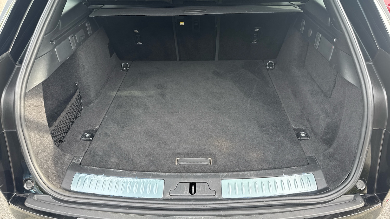 Used Land Rover Range Rover Velar 2022 for sale - 76082119: Photo 10