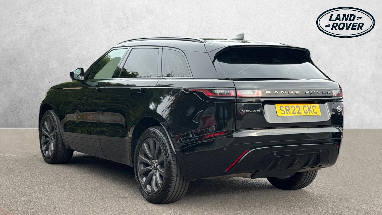 Used Land Rover Range Rover Velar 2022 for sale - 76082119: Photo 2