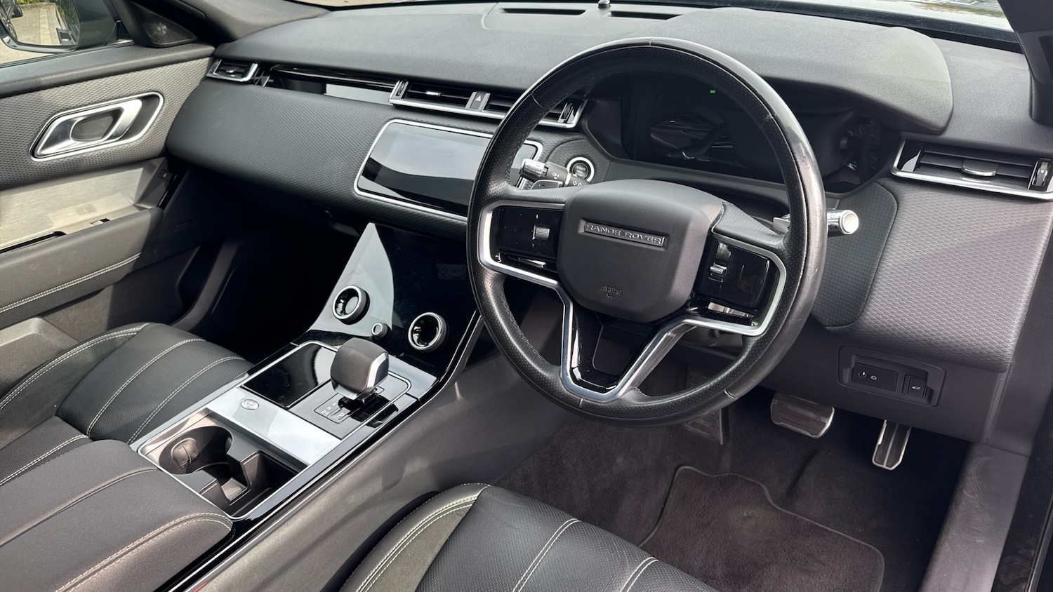 Used Land Rover Range Rover Velar 2022 for sale - 76082119: Photo 21