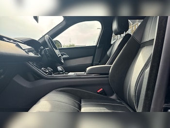 Used Land Rover Range Rover Velar 2022 for sale - 76082119: Photo 3