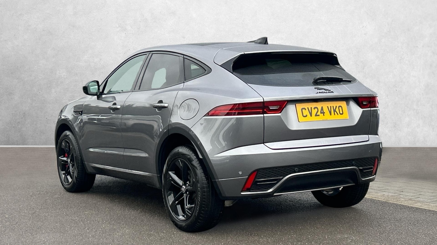 Used Jaguar E-Pace 2024 for sale - 77610454: Photo 2