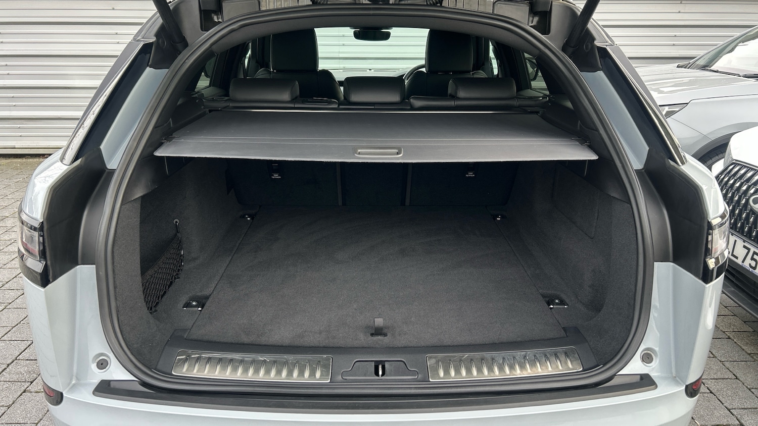 Used Land Rover Range Rover Velar 2024 for sale - 77595078: Photo 10