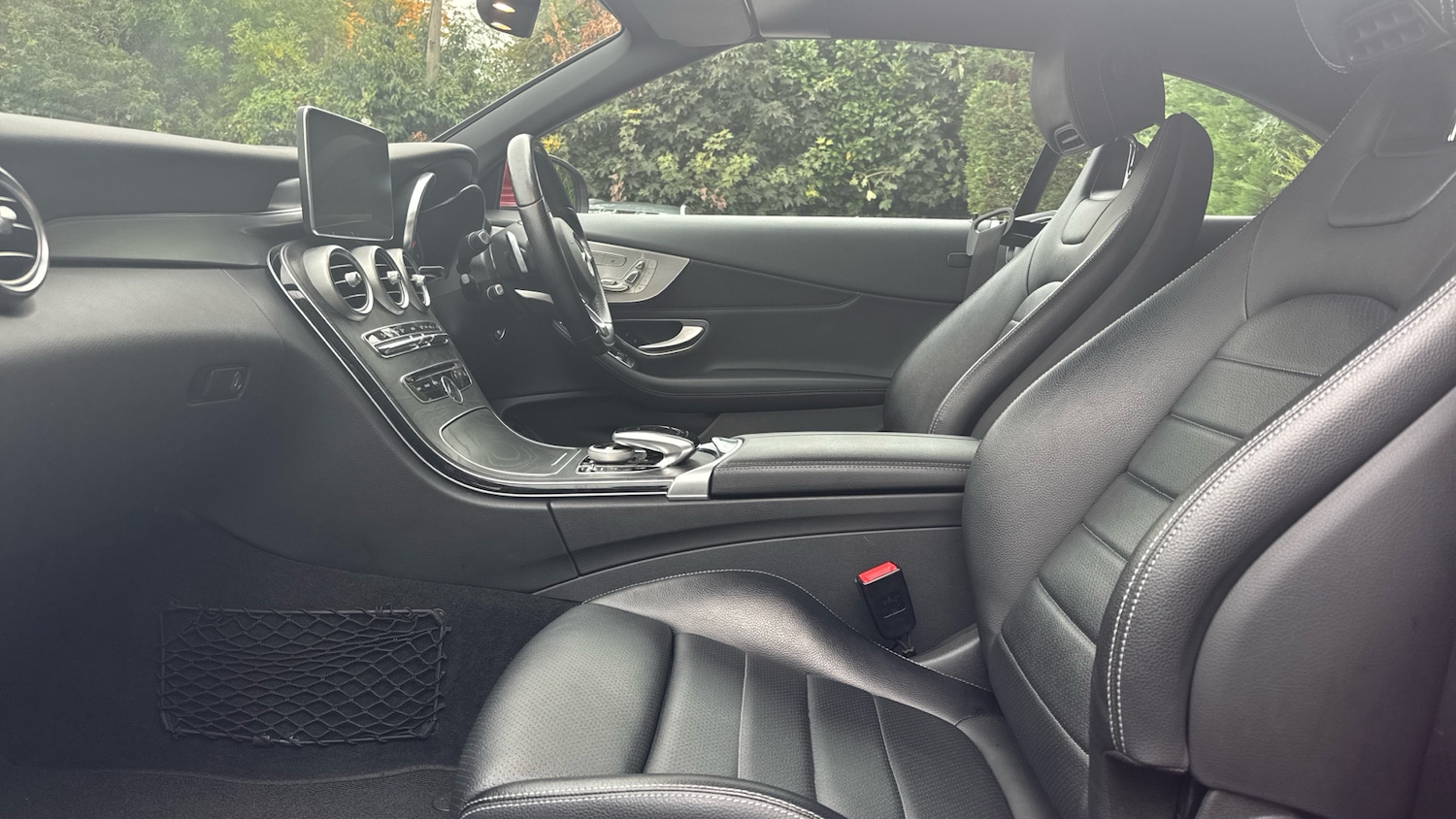Used Mercedes-Benz C Class 2017 for sale - 76324970: Photo 3