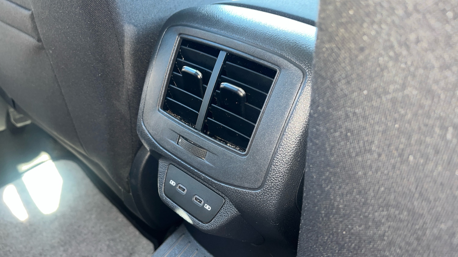 Used Volkswagen T-Roc 2023 for sale - 76368835: Photo 18