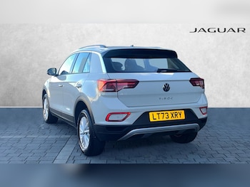 Used Volkswagen T-Roc 2023 for sale - 76368835: Photo