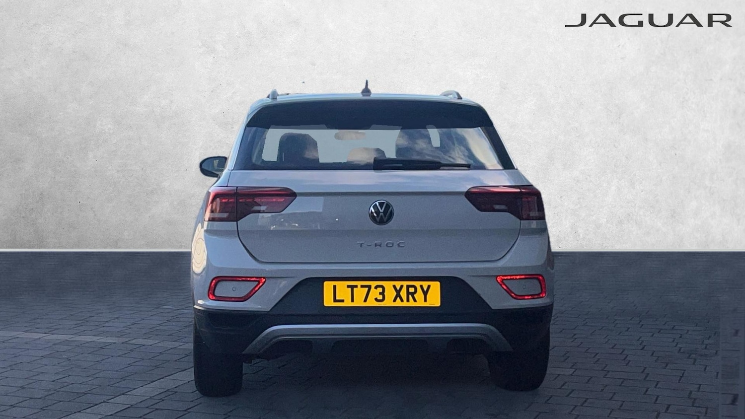 Used Volkswagen T-Roc 2023 for sale - 76368835: Photo 6