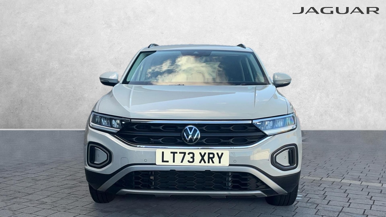 Used Volkswagen T-Roc 2023 for sale - 76368835: Photo 7