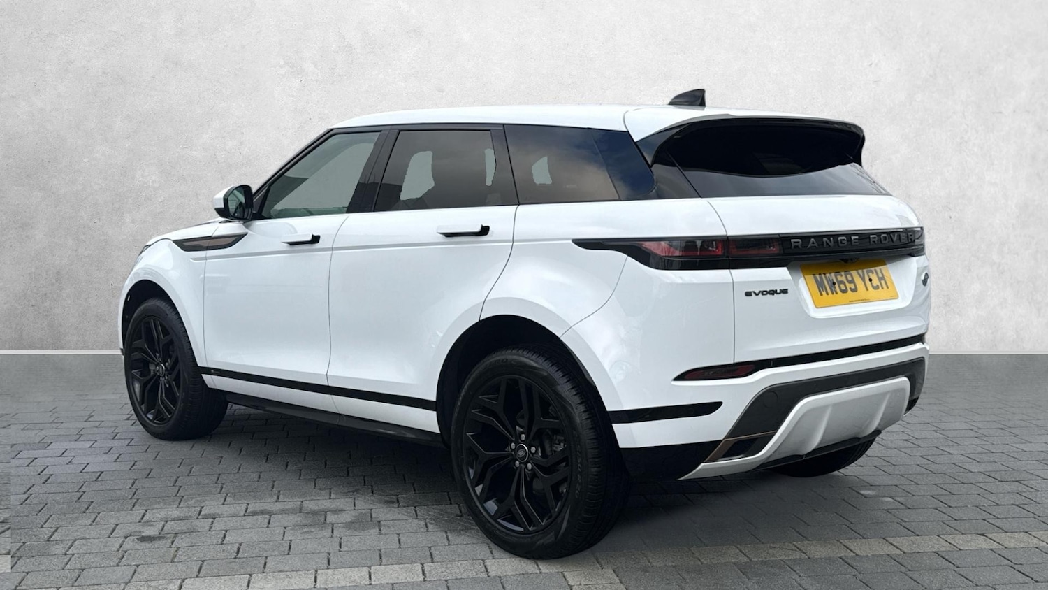 Used Land Rover Range Rover Evoque 2019 for sale - 77065532: Photo 2