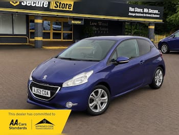 Used Peugeot 208 2013 for sale - 79712172: Photo