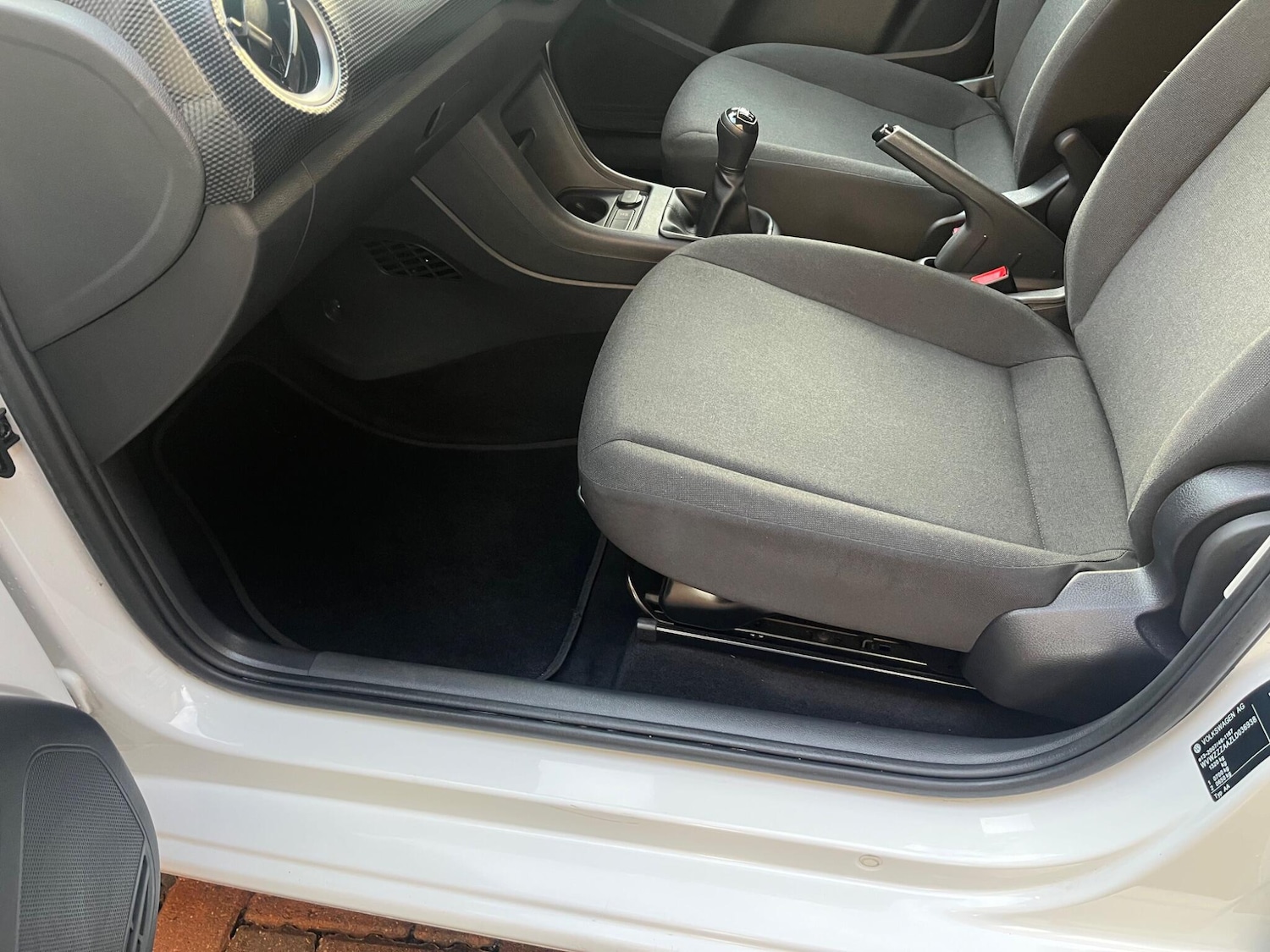 Used Volkswagen up! 2020 for sale - 76965308: Photo 31