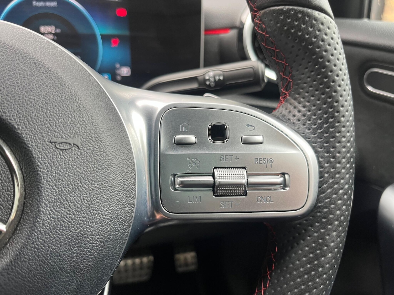 Used Mercedes-Benz A-Class 2020 for sale - 76552002: Photo 26