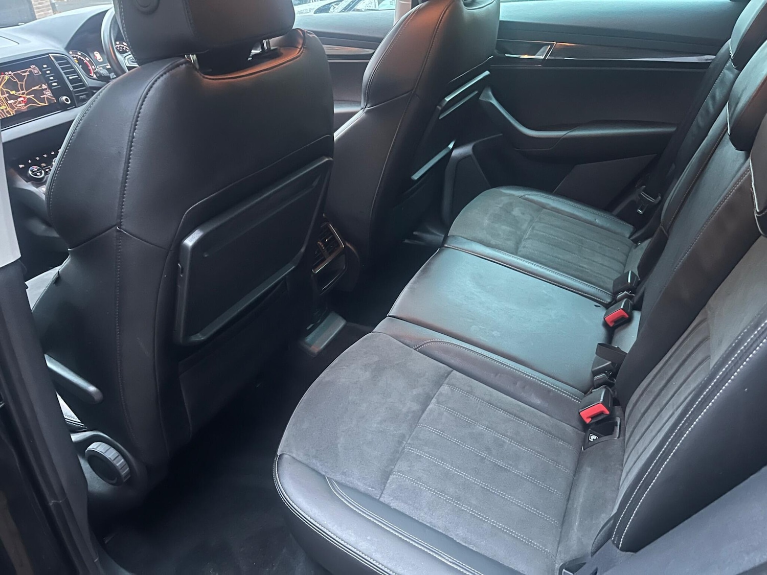 Used Skoda Karoq 2018 for sale - 76886212: Photo 17