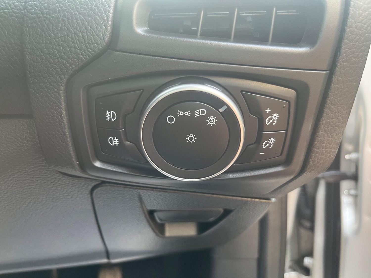 Used Ford Focus 2018 for sale - 76552003: Photo 31