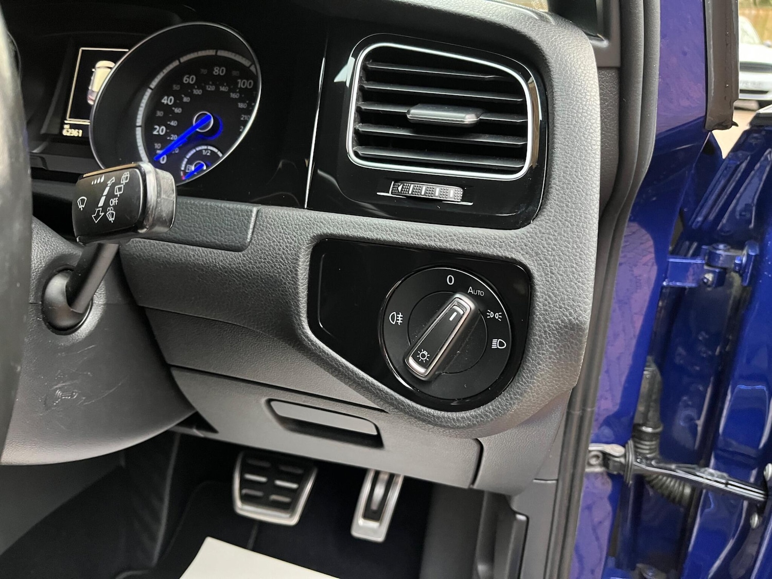 Used Volkswagen Golf for sale - 76999029: Photo 27