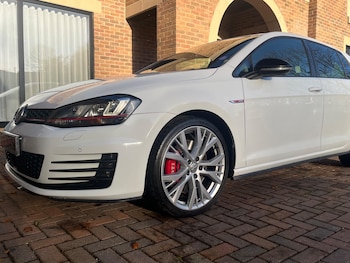 Used Volkswagen Golf 2016 for sale - 76771720: Photo