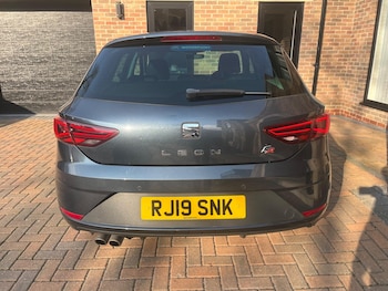 Used SEAT Leon 2019 for sale - 77882372: Photo