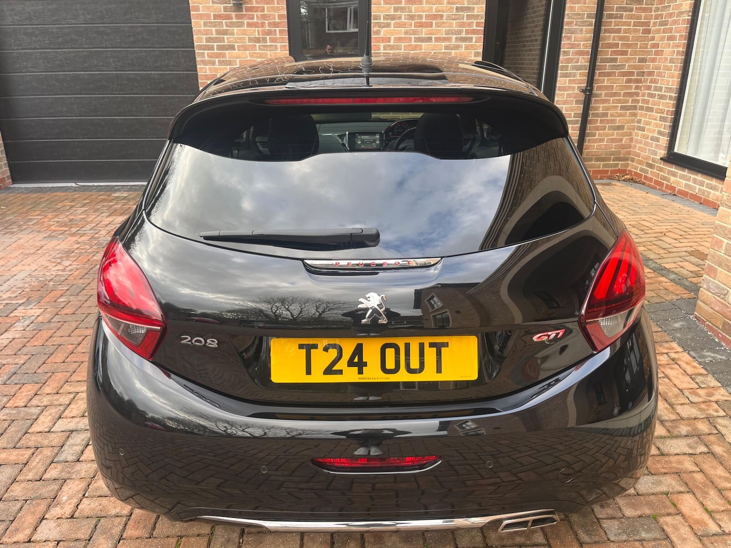 Used Peugeot 208 2016 for sale - 76936417: Photo 10