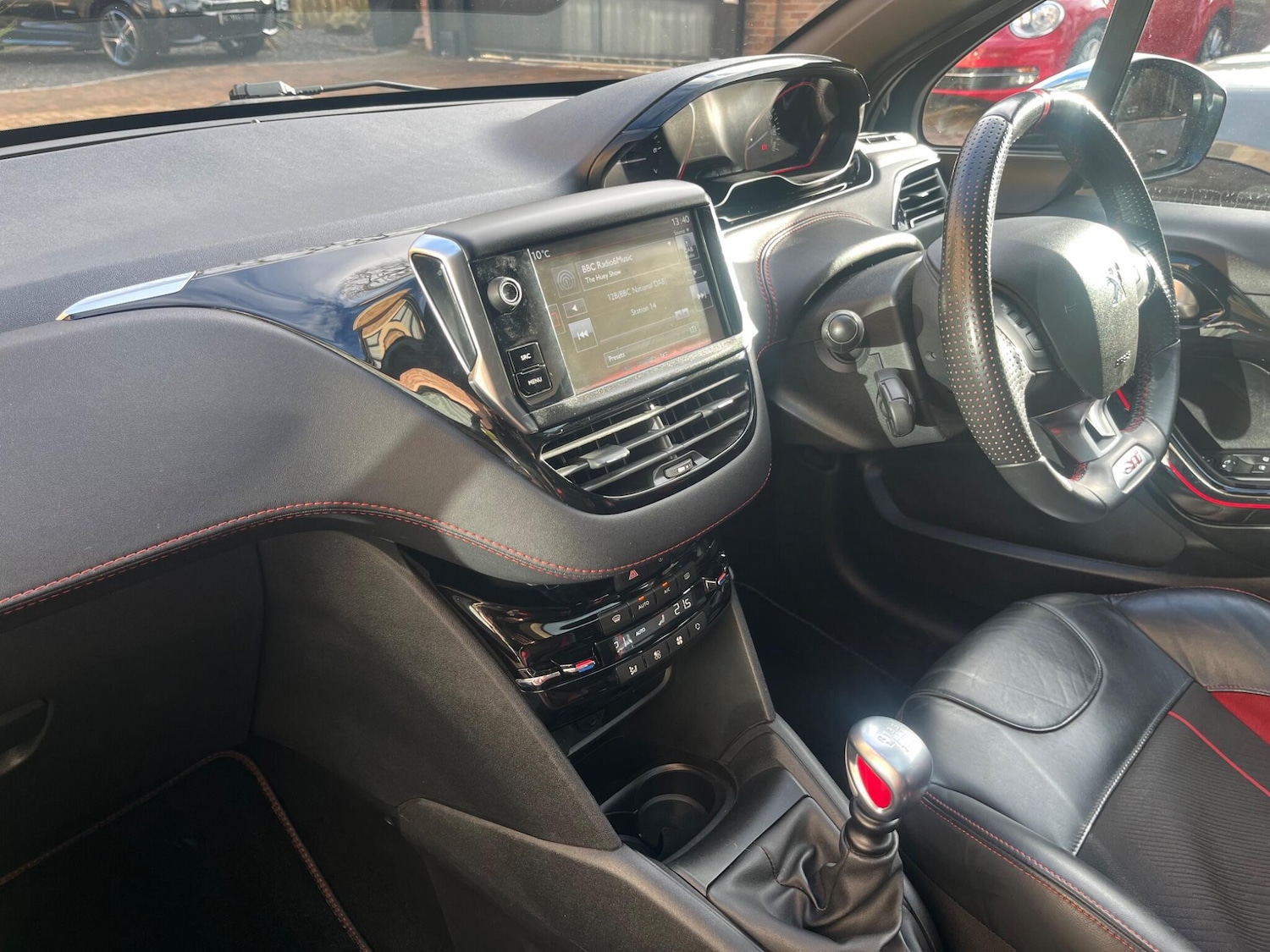 Used Peugeot 208 2016 for sale - 76936417: Photo 14