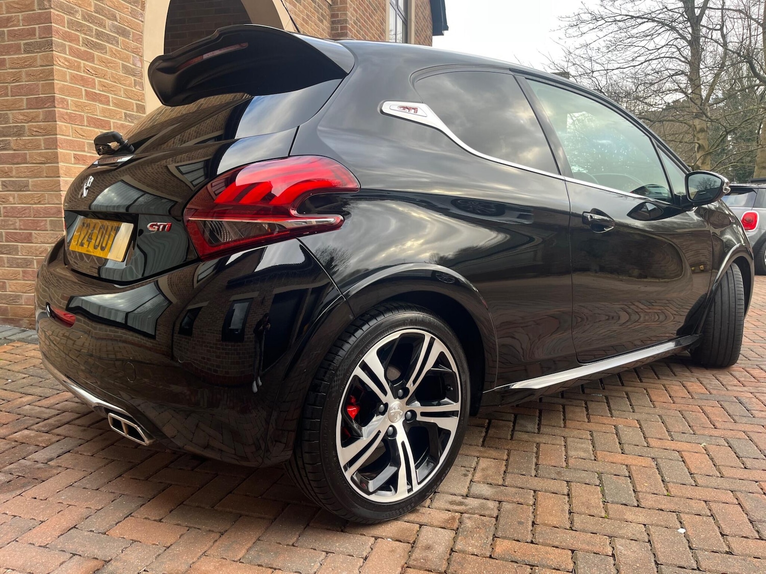 Used Peugeot 208 2016 for sale - 76936417: Photo 38