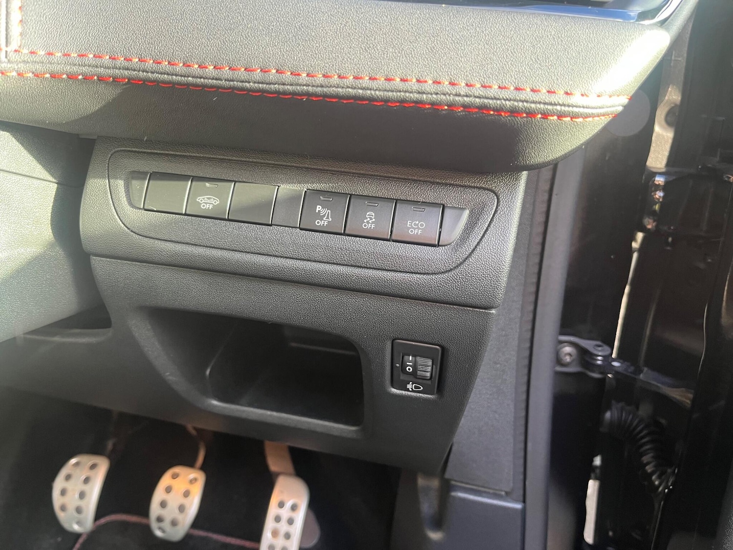 Used Peugeot 208 2016 for sale - 76936417: Photo 39