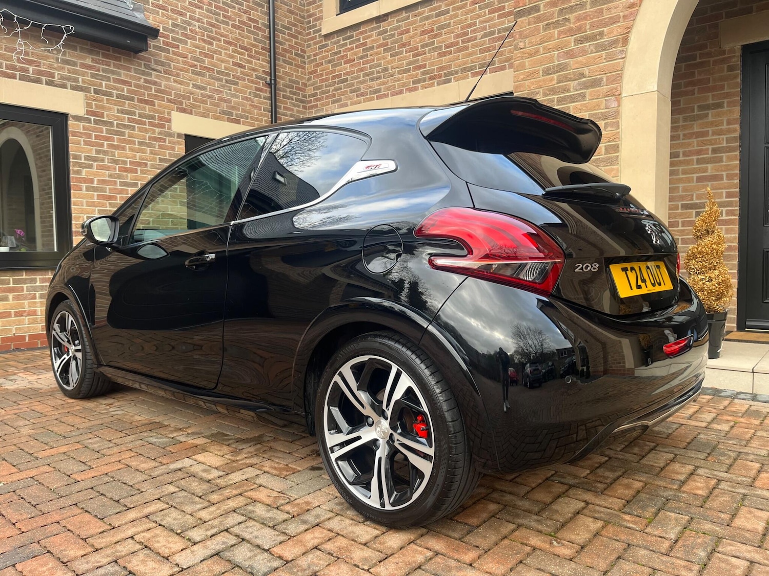 Used Peugeot 208 2016 for sale - 76936417: Photo 5