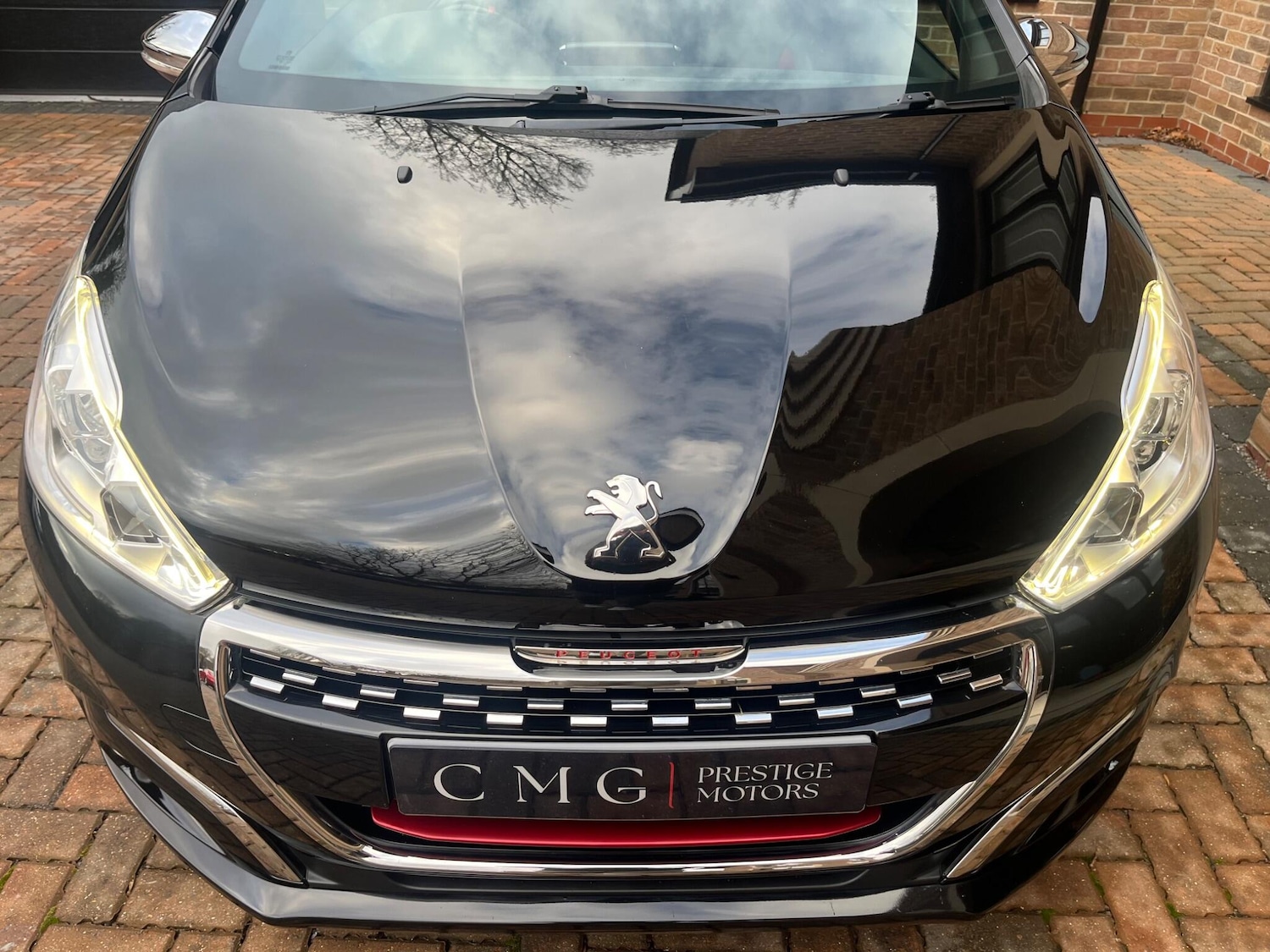 Used Peugeot 208 2016 for sale - 76936417: Photo 6