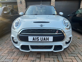 Used MINI Convertible 2019 for sale - 76607040: Photo
